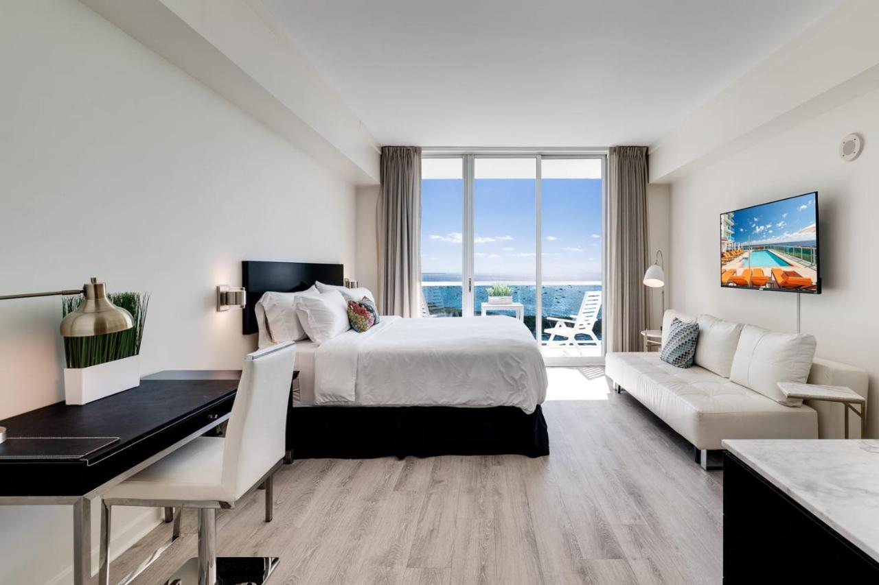 Ocean View Balcony Steps From Restaurants, Peacock Park & Marina Villa Miami Dış mekan fotoğraf